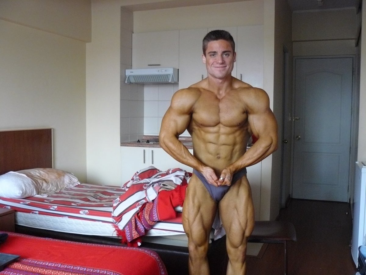 Турникмен Денис Минин