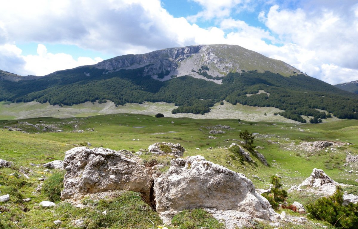 Апеннины горы в Италии