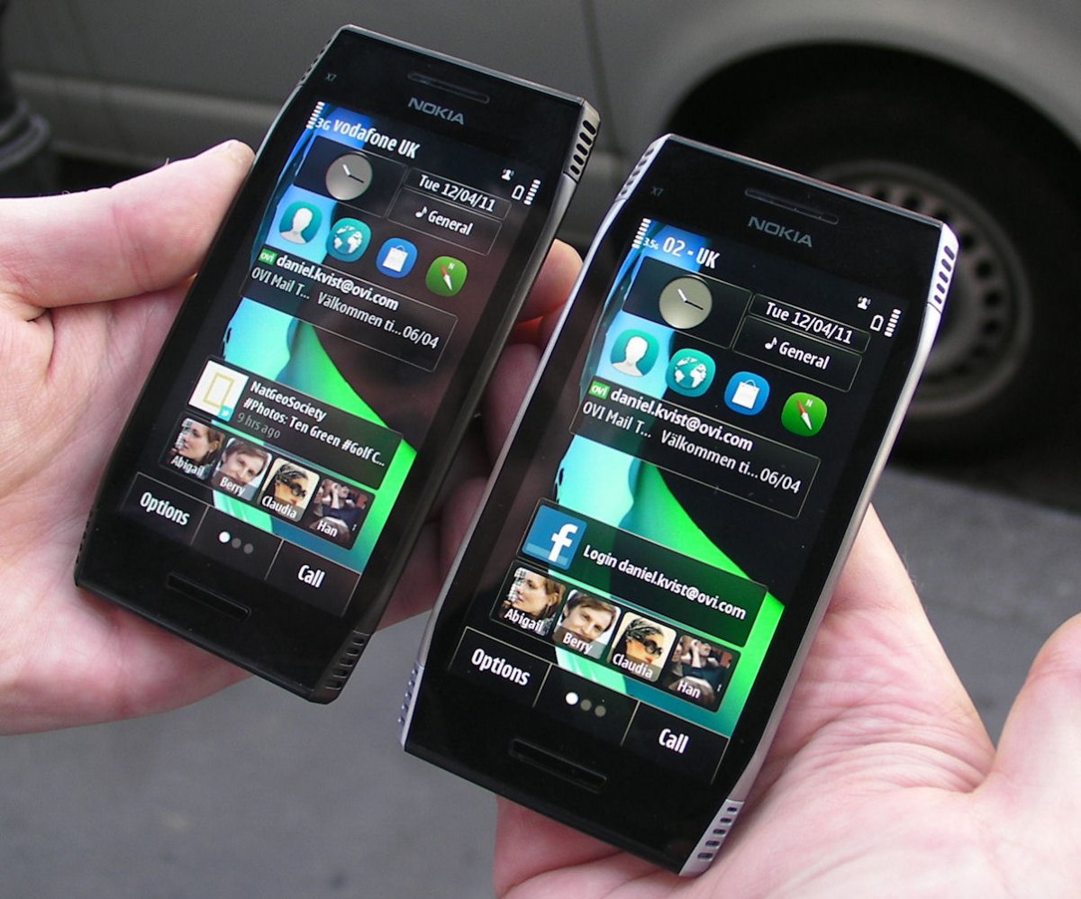 Nokia x7