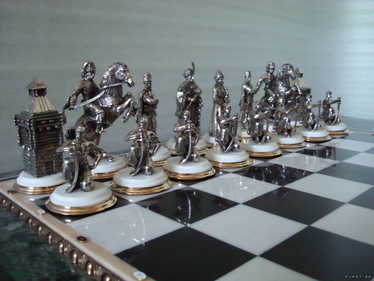 Игра в шахматы в космосе