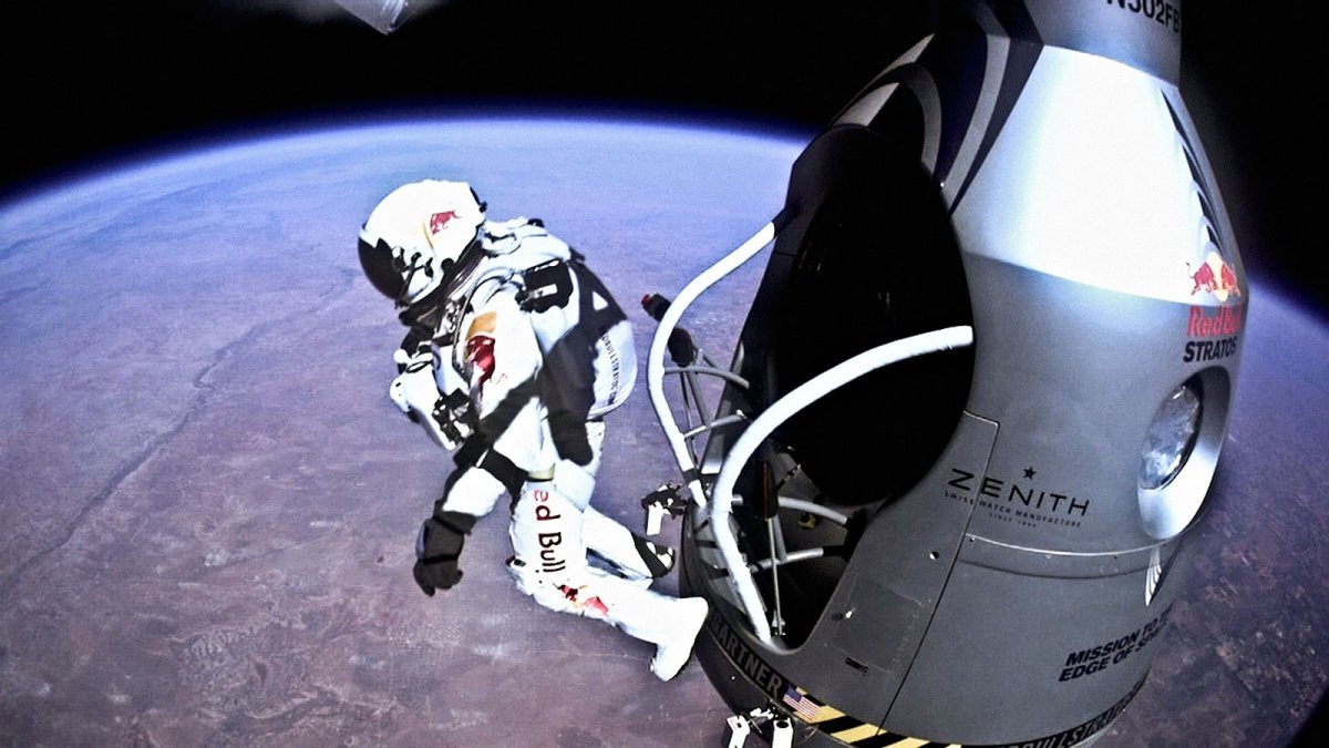 Felix Baumgartner прыжок из стратосферы