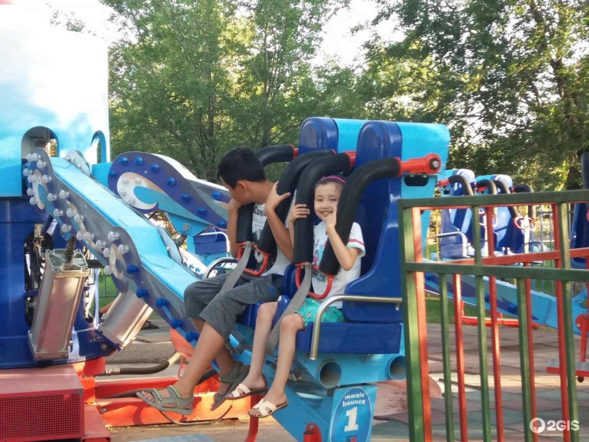 Батутный центр ТРЦ Орбита