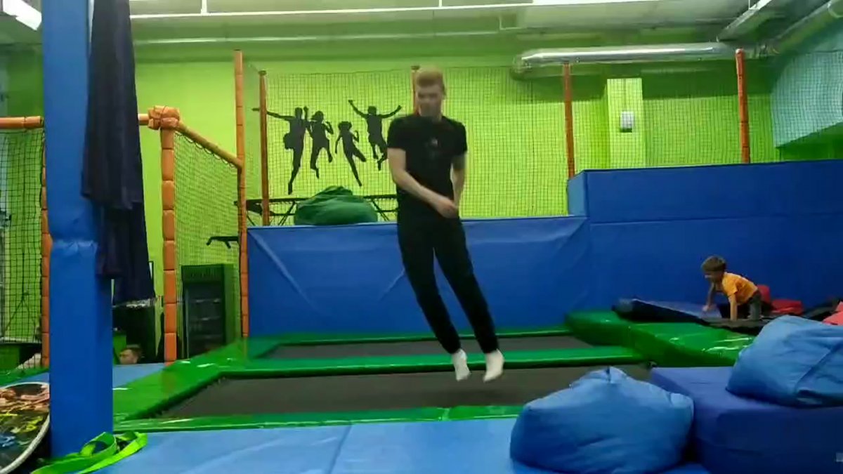 Батутный центр Кемерово Карболитовская 12