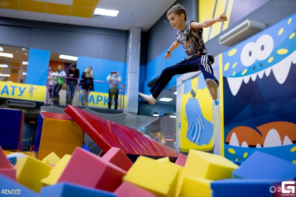 Космос Севастополь батутный центр полный