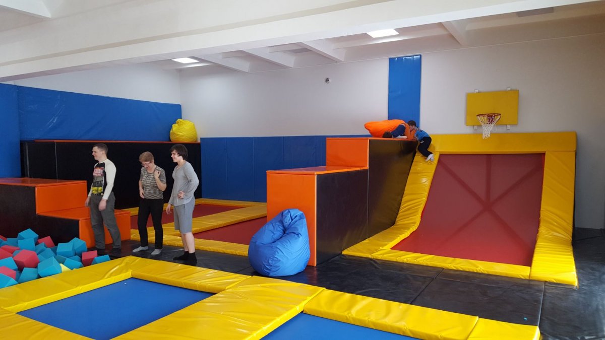 Рокет джамп