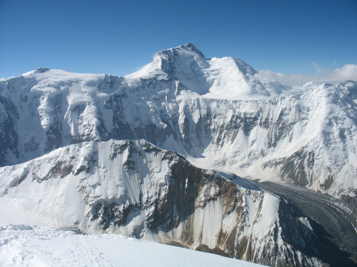 Корженевская вершина в Таджикистане