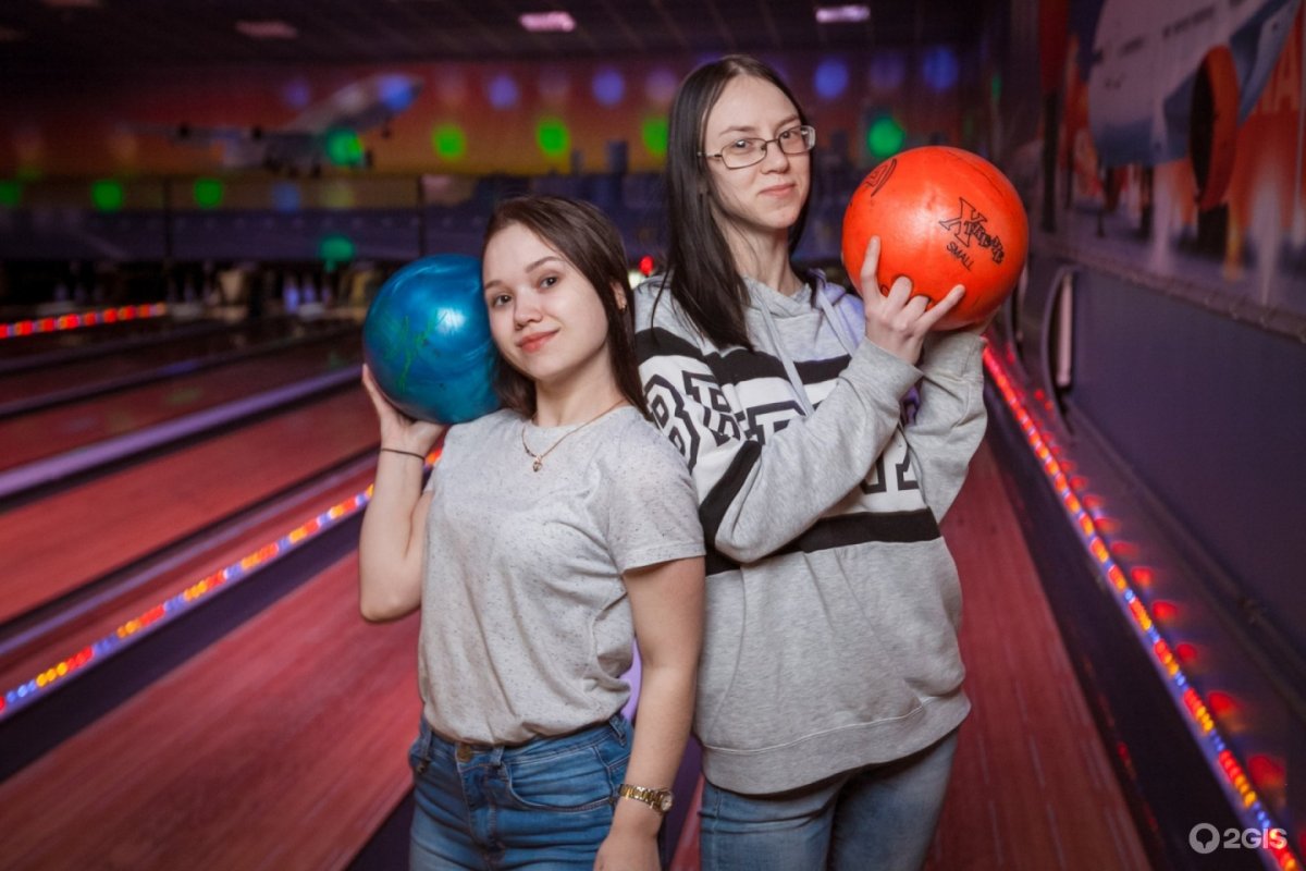 The Bowling Alley Screen