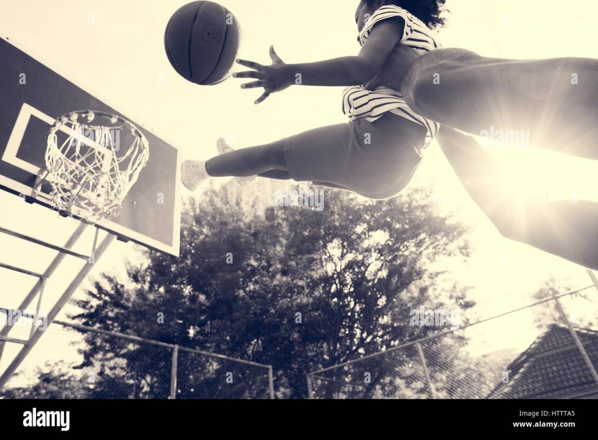Баскетбол трюки в воздухе
