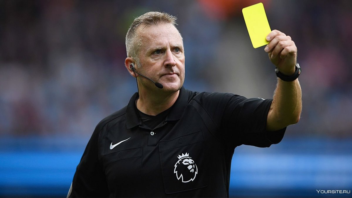 Судейство в футболе вар