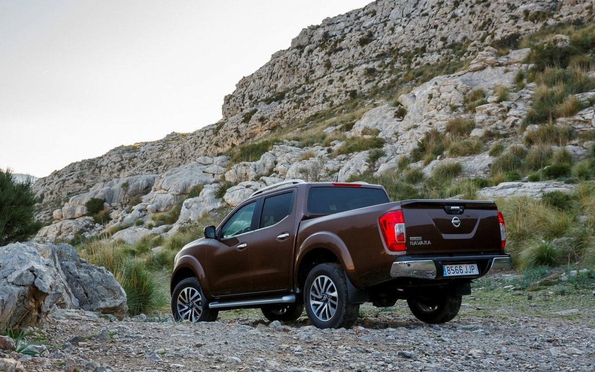 Пикап Nissan np300 Navara