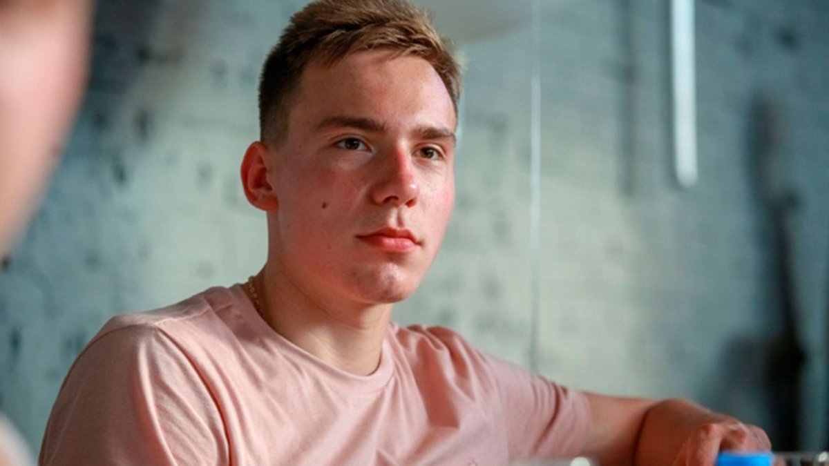 Могила хоккеиста Тимура Файзутдинова