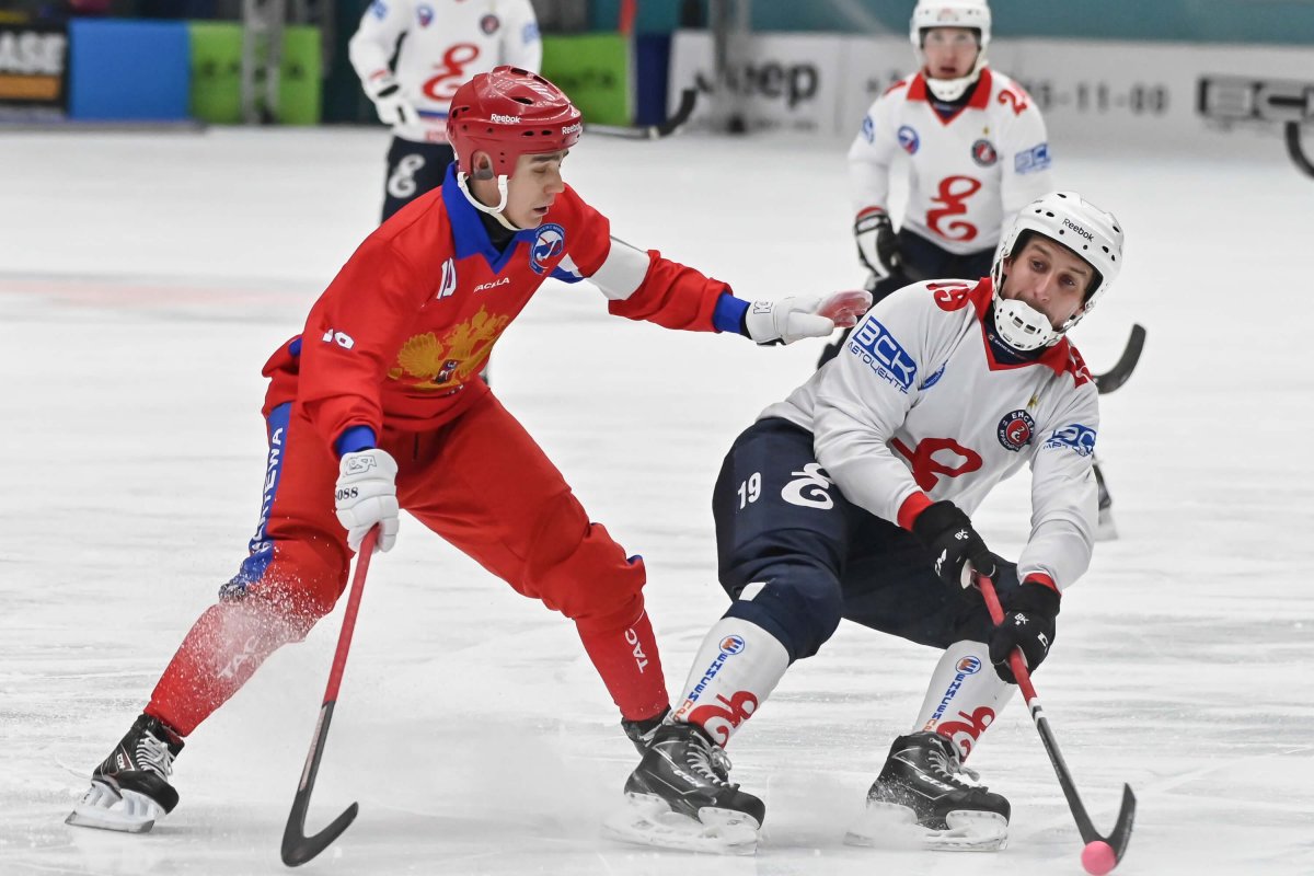 Алмаз Миргазов хоккей с мячом