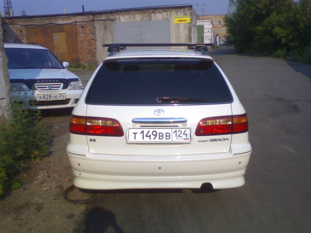 Toyota Camry sxv20 универсал сзади