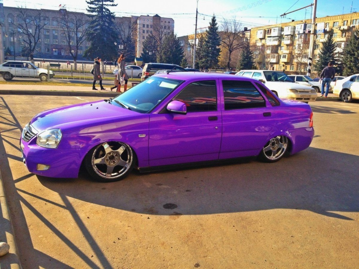 Лада Приора седан фиолетовый