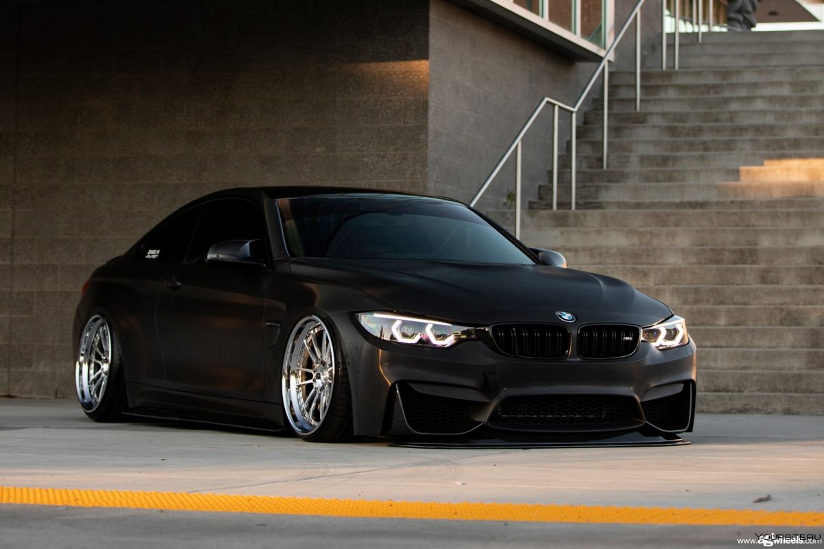 BMW 6 черный мат