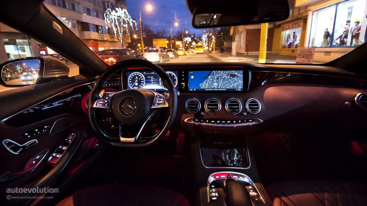За рулём Мерседес w212 ночь зима