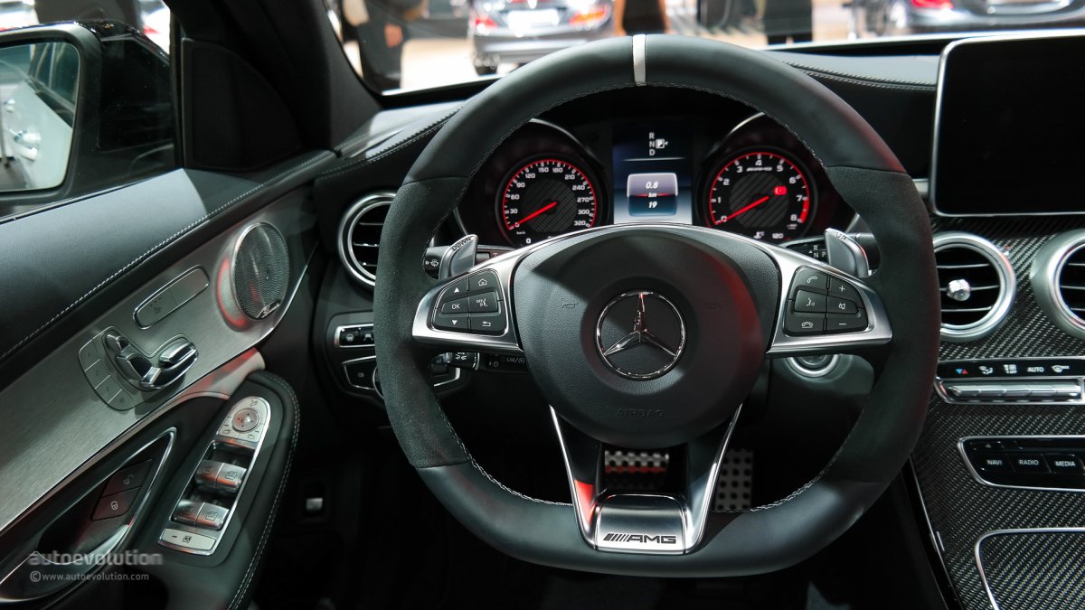 Mercedes Night Drive