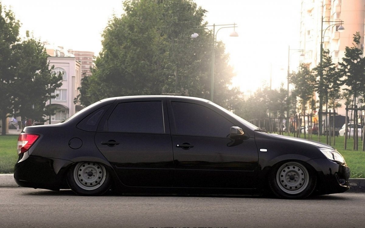 Lada 2111 stance
