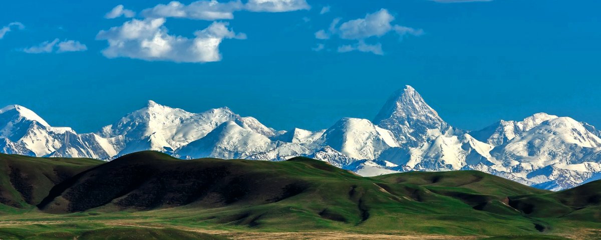 Горные вершины Хан-Тенгри .Кыргызстан