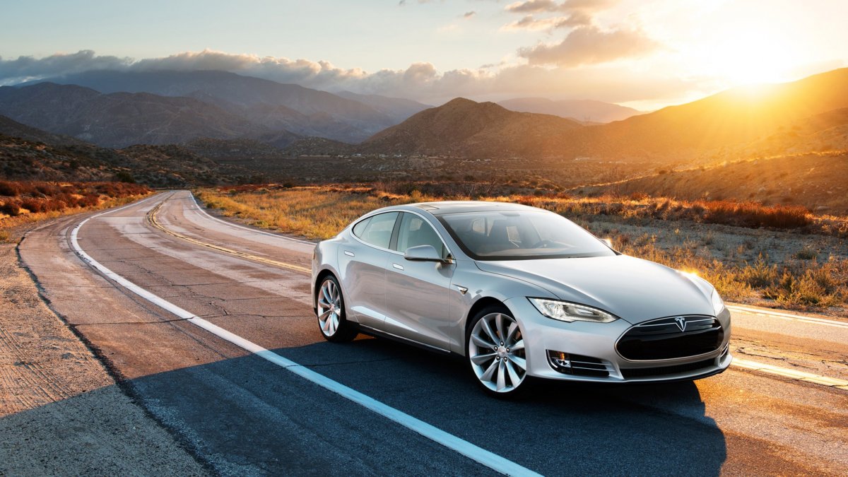 Tesla седан model s