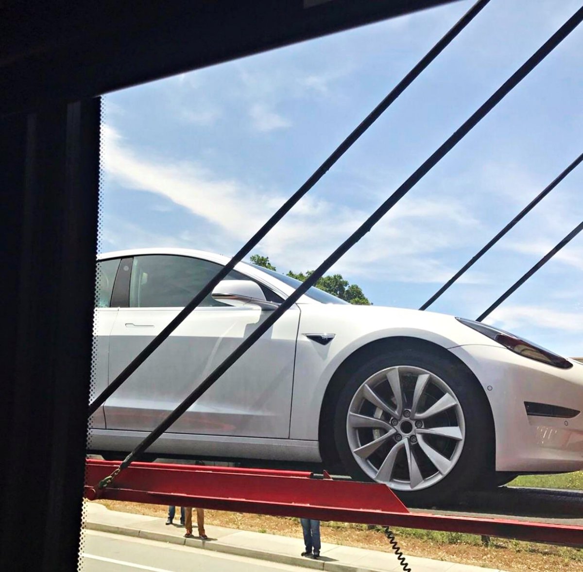 Tesla model s 3
