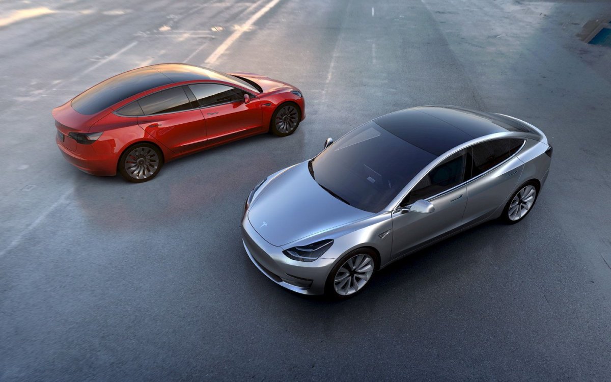 Седан Tesla model 3