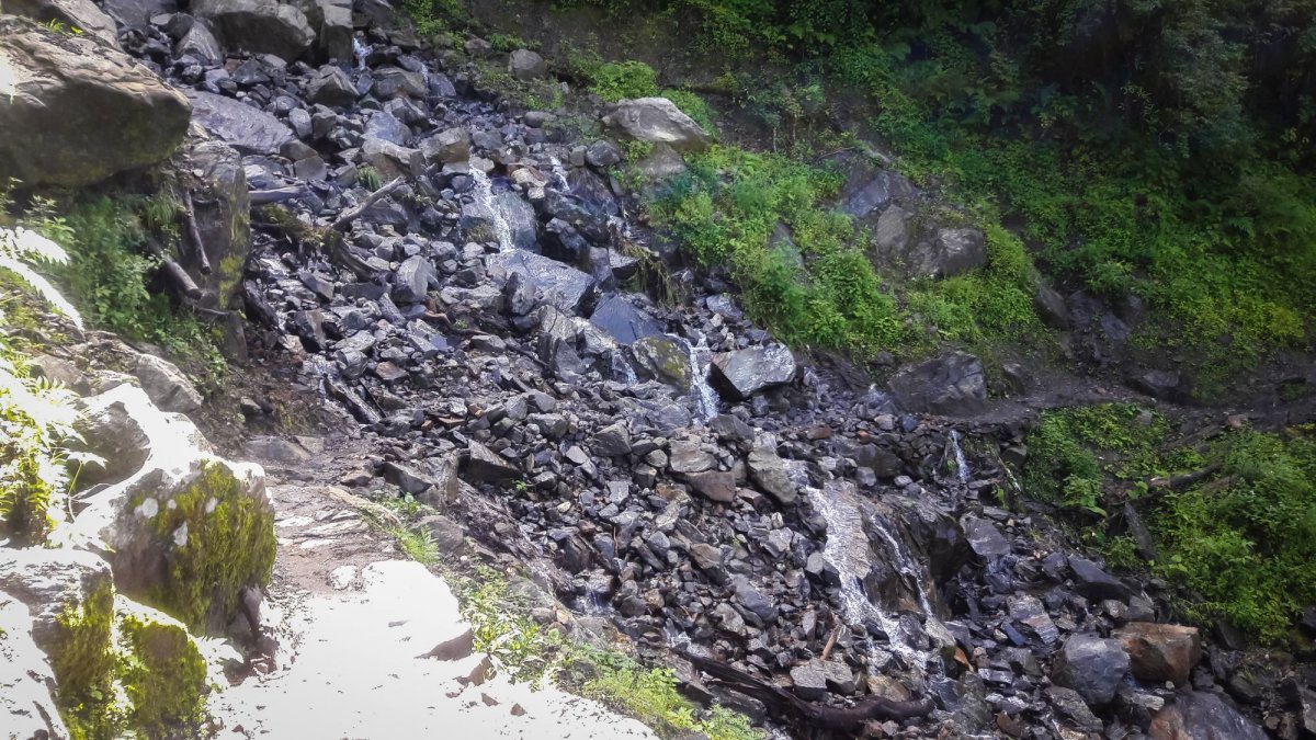 Georgia landslides Rockfall
