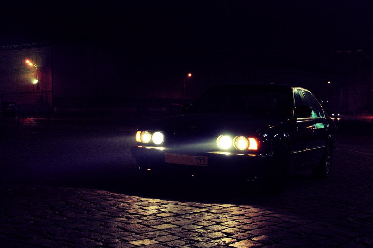 BMW e60 545 в темноте