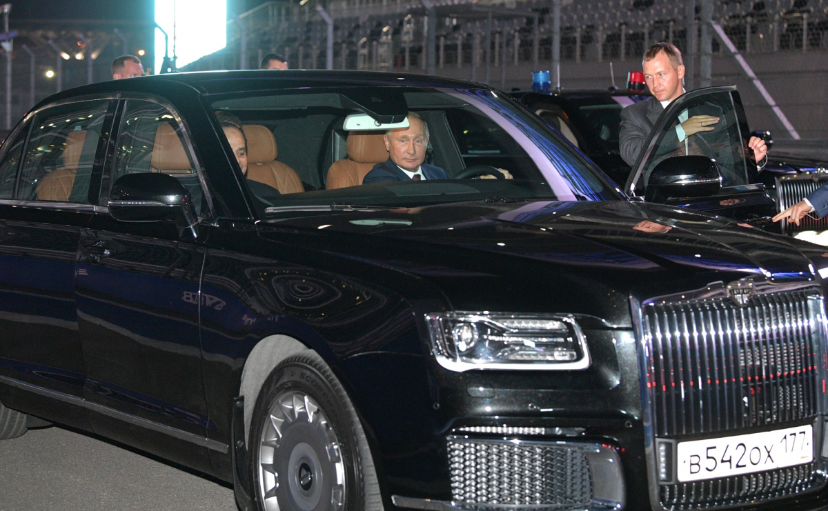 Лимузин Путина Aurus Senat Limousine