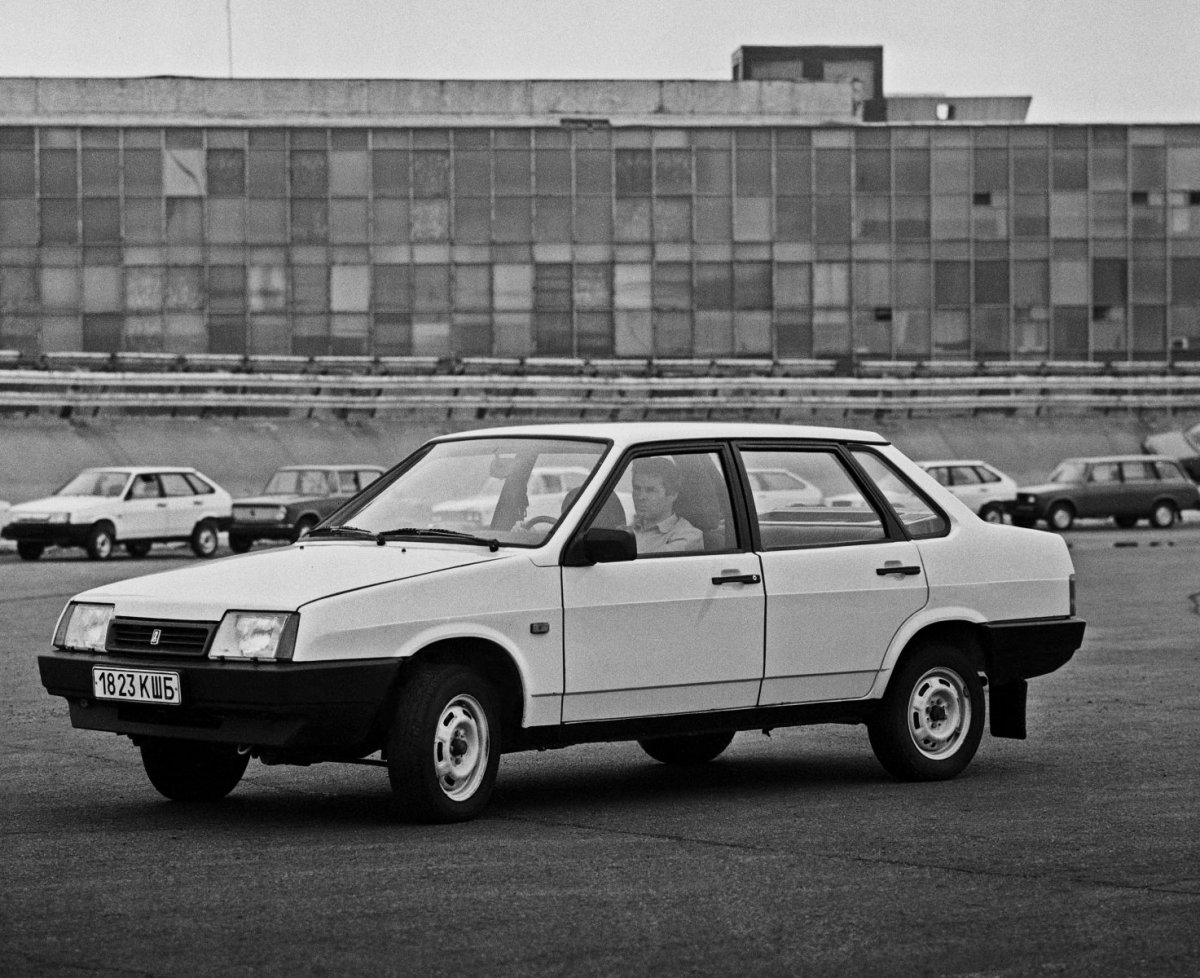 ВАЗ (Lada) 2103