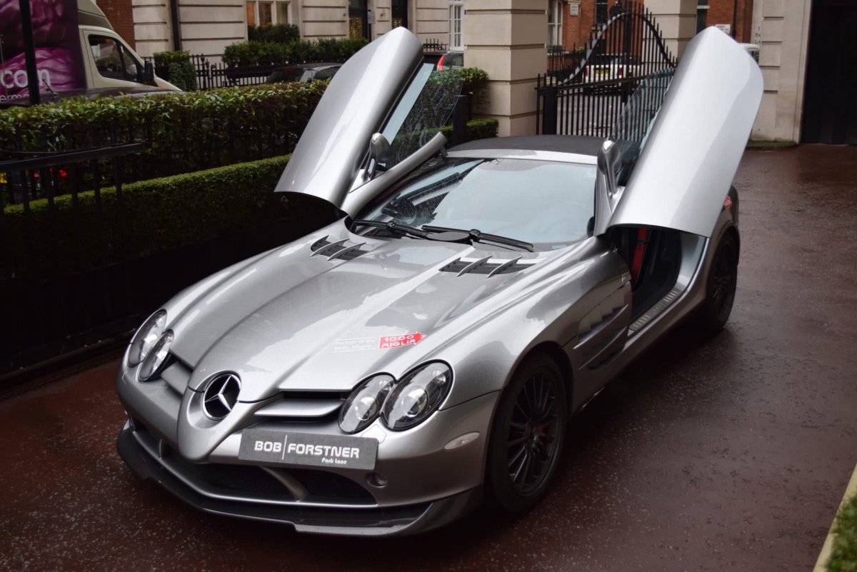 Мерседес SLR MCLAREN 832