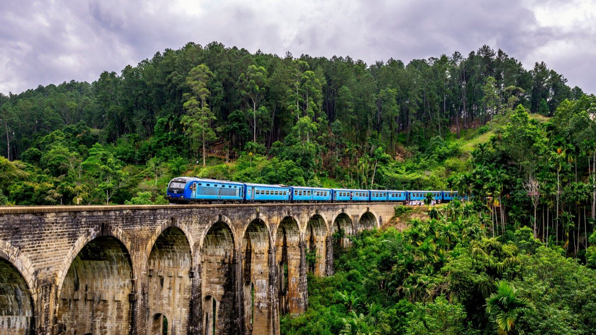 Девятиарочный мост Шри-Ланка