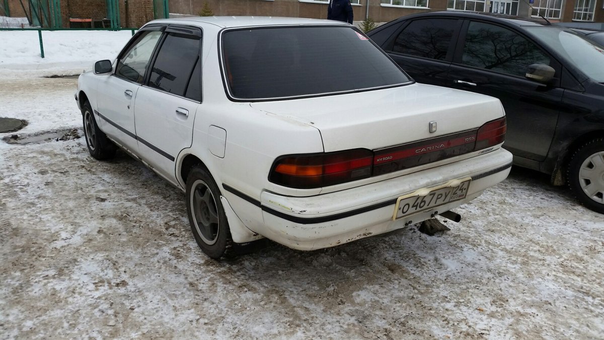 Toyota Carina 1989 год
