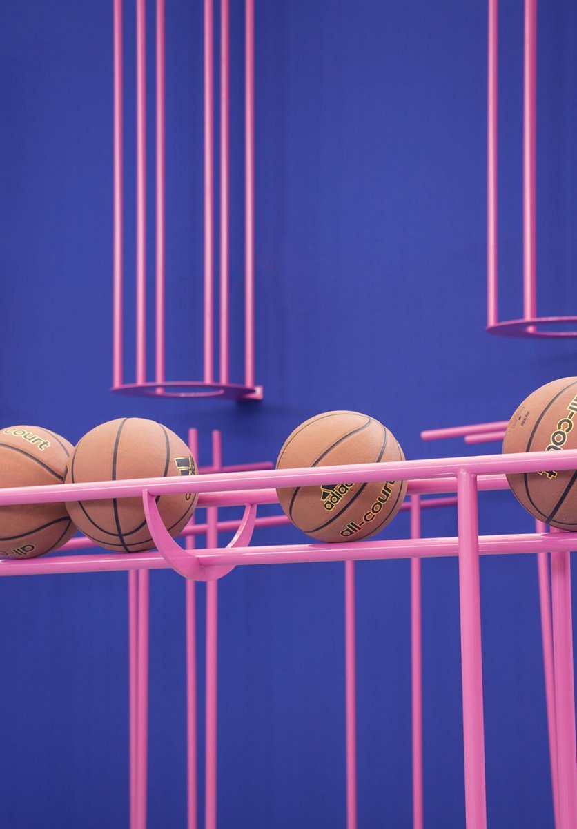 Розовый баскетбольный мяч Эстетика