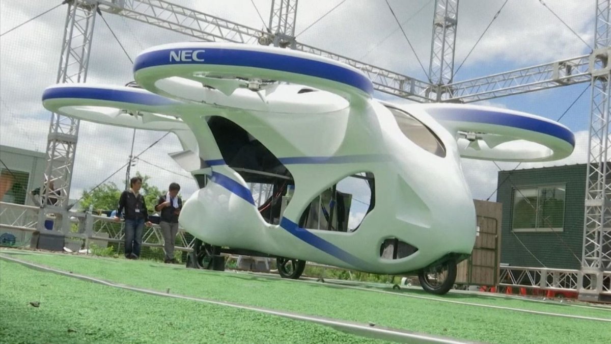 Летающий автомобиль будущего