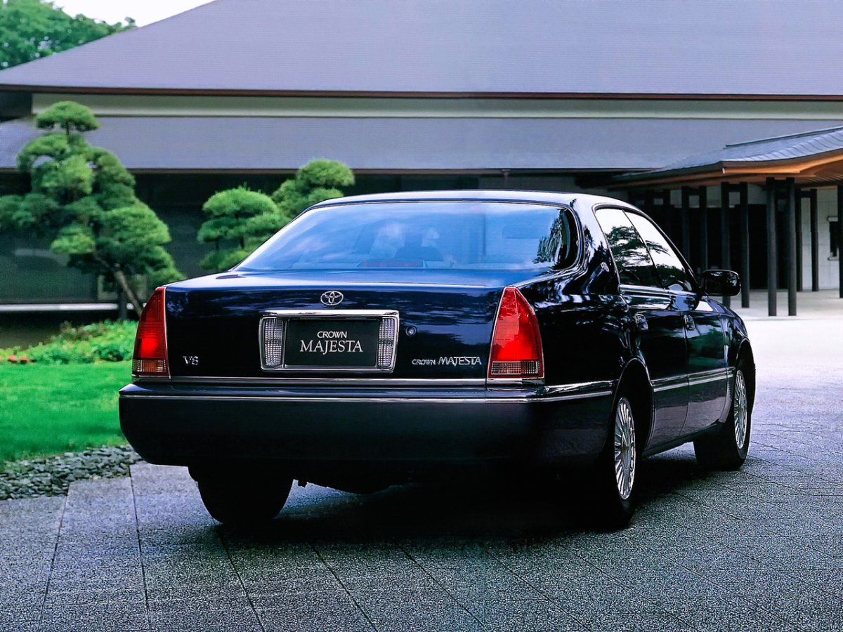 Toyota Crown Majesta 1995