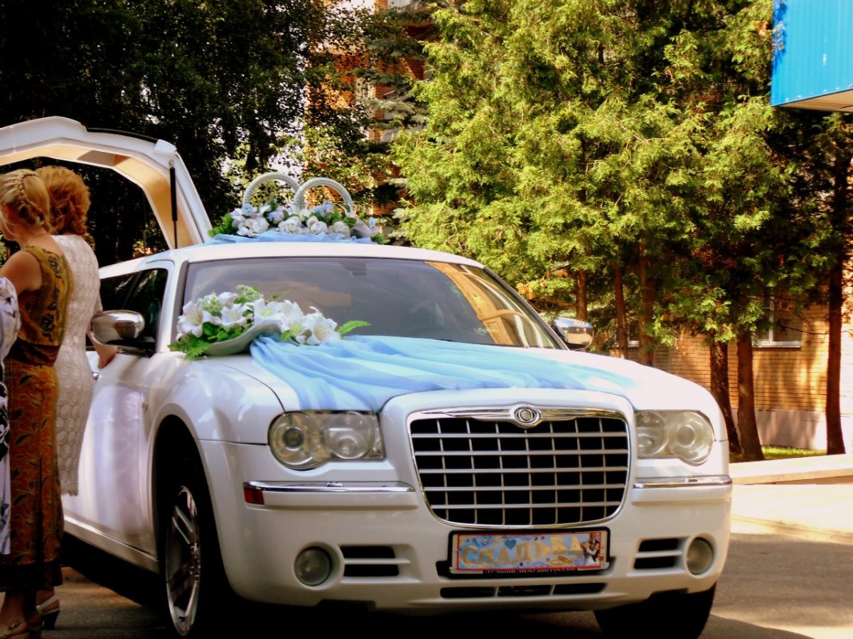 Лимузин на свадьбу