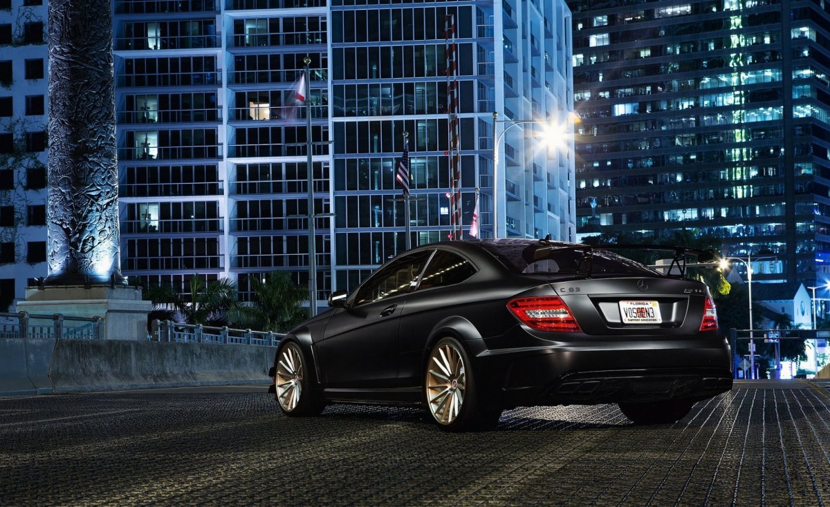 Mercedes Benz e60