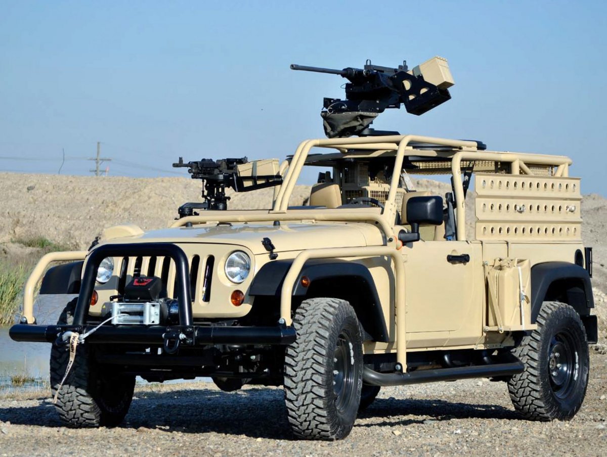 Военный внедорожник Jeep j8