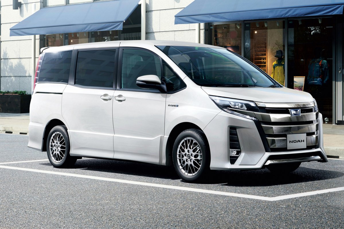 Toyota Noah gr Sport