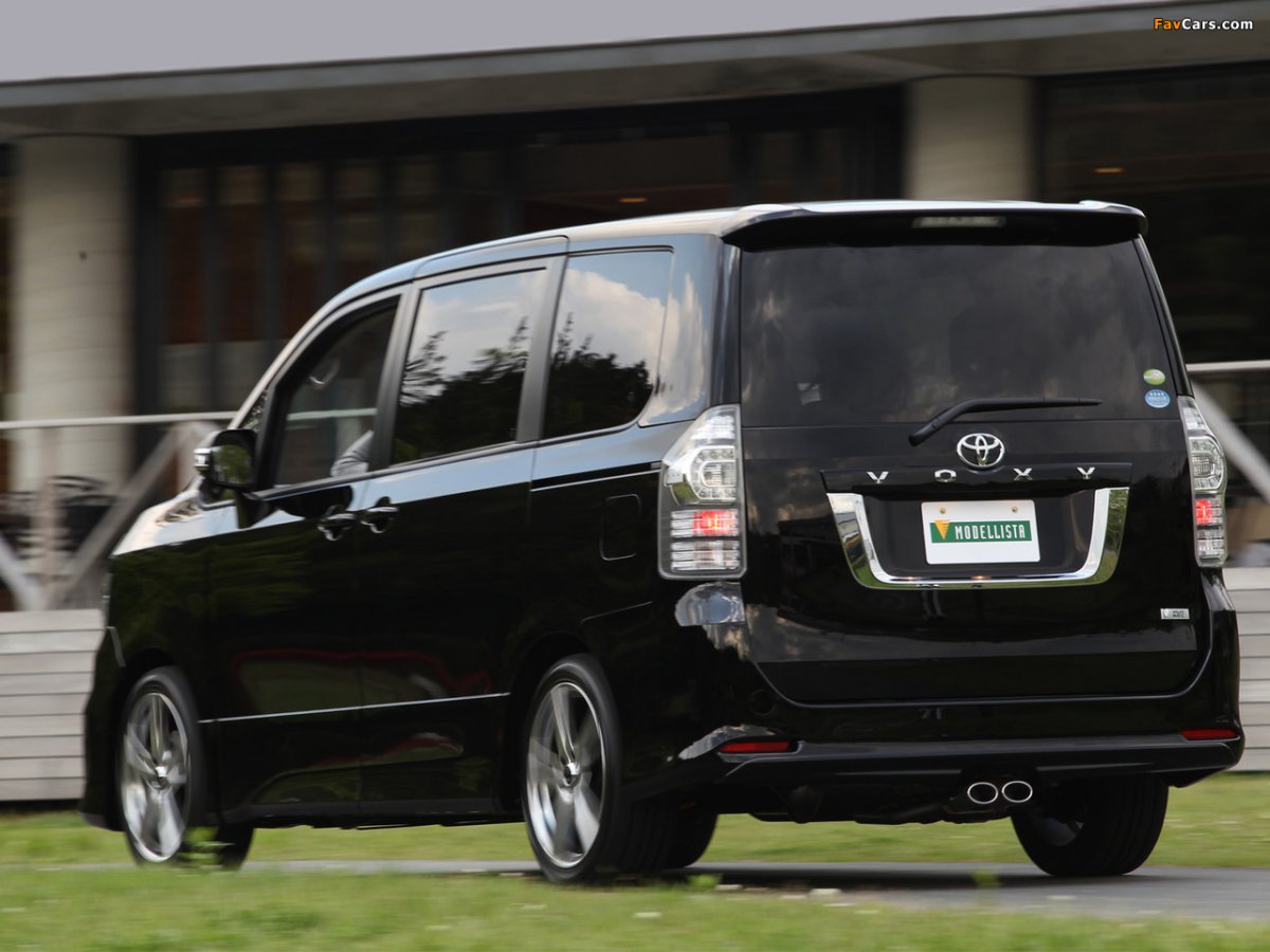Toyota Voxy 2000