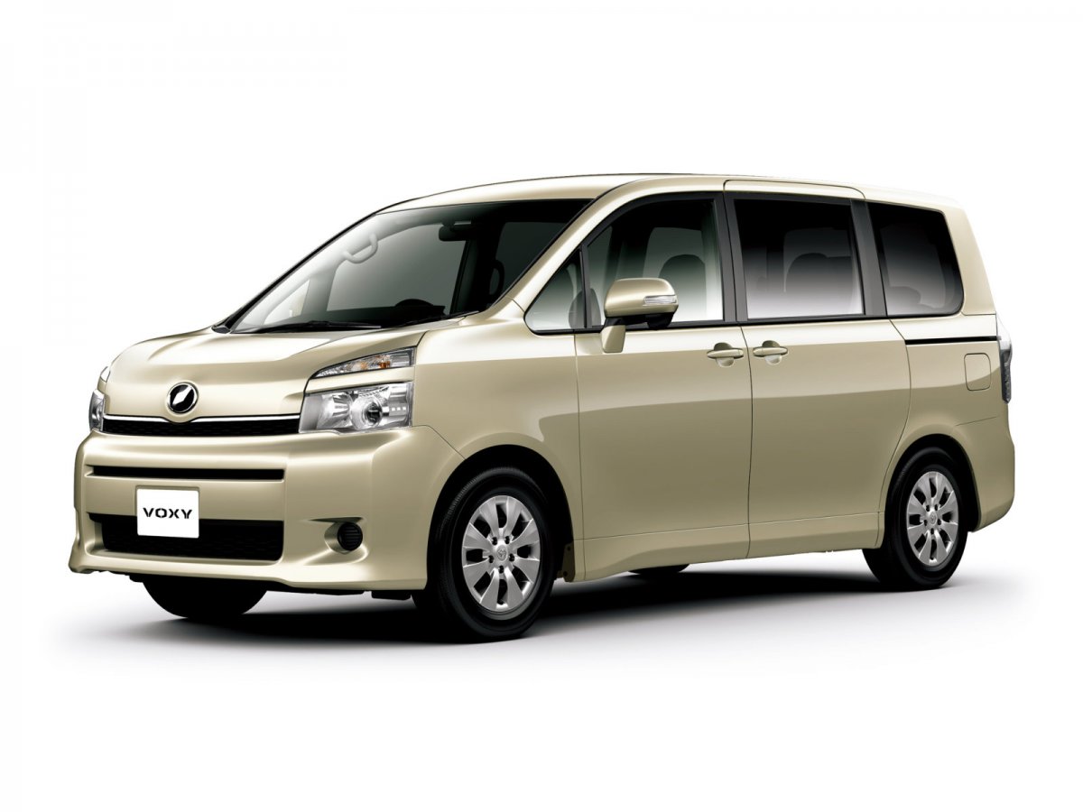 Toyota Esquire Hybrid 2018