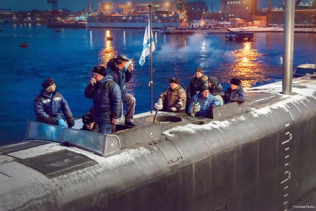 Красная машина хоккей пятерка