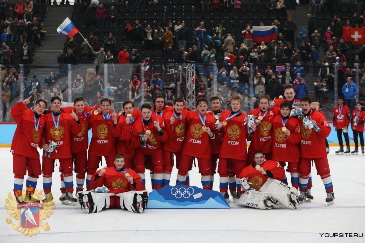 Хоккеист в Красном