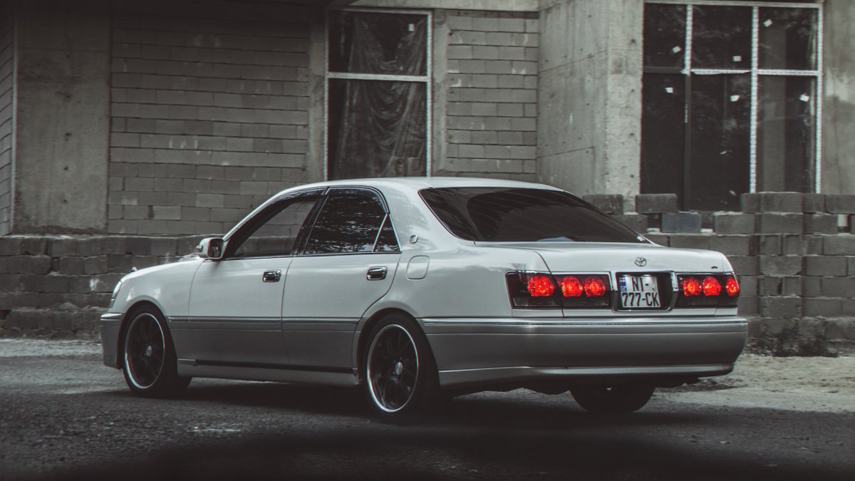 Toyota Crown Majesta s170 JDM