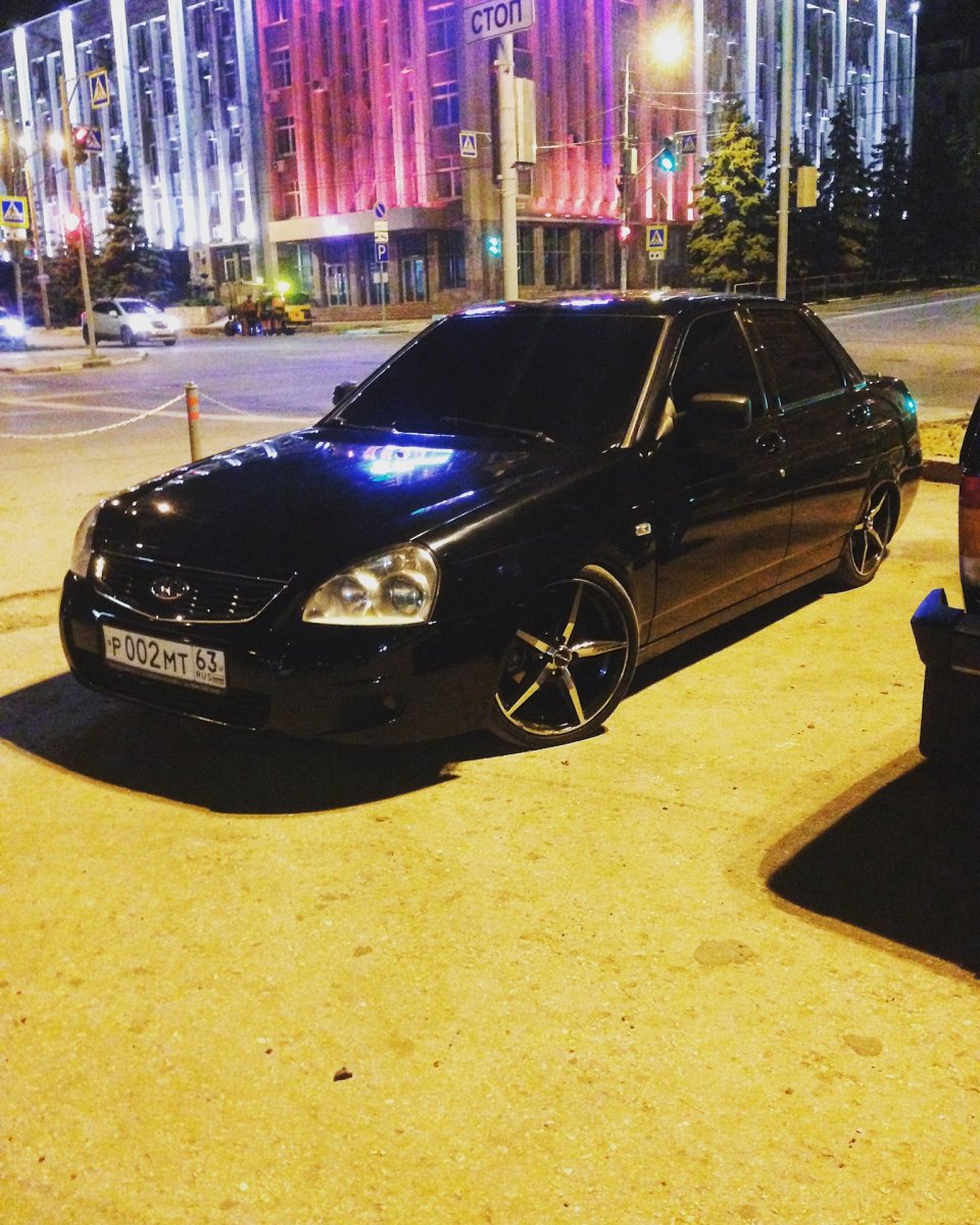 Приора седан черная зима 116 регион