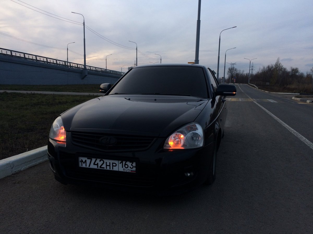 Приора 2 бункер черная седан