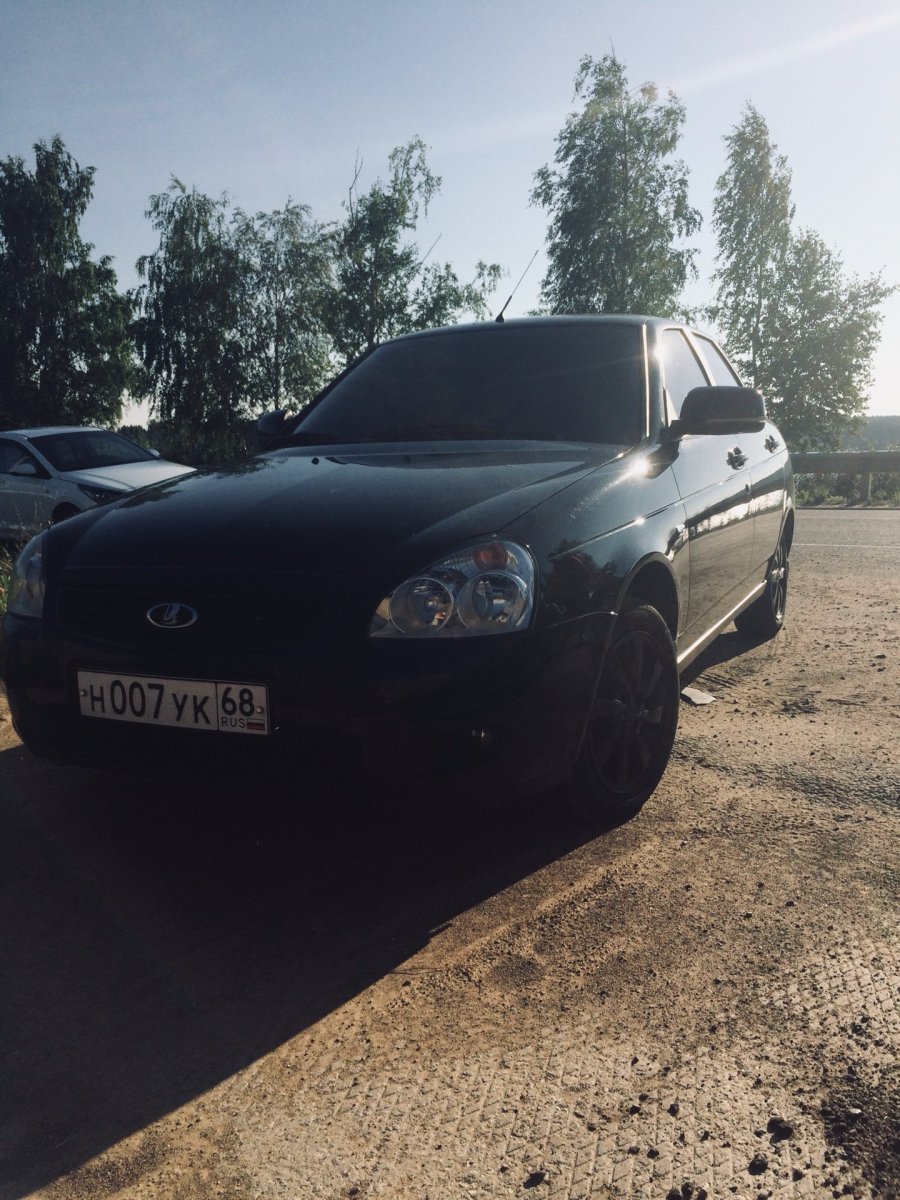 Приора 2 бункер черная