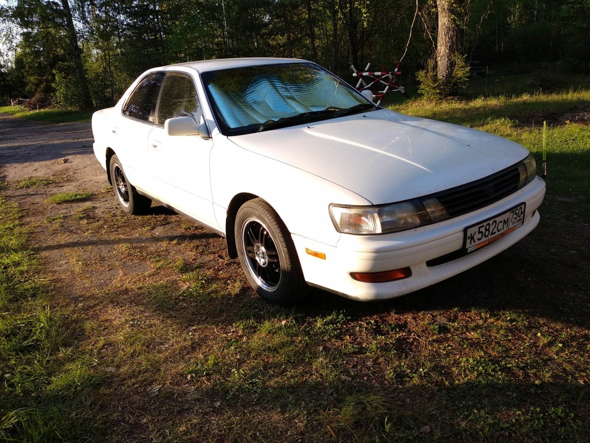 Toyota Vista v30