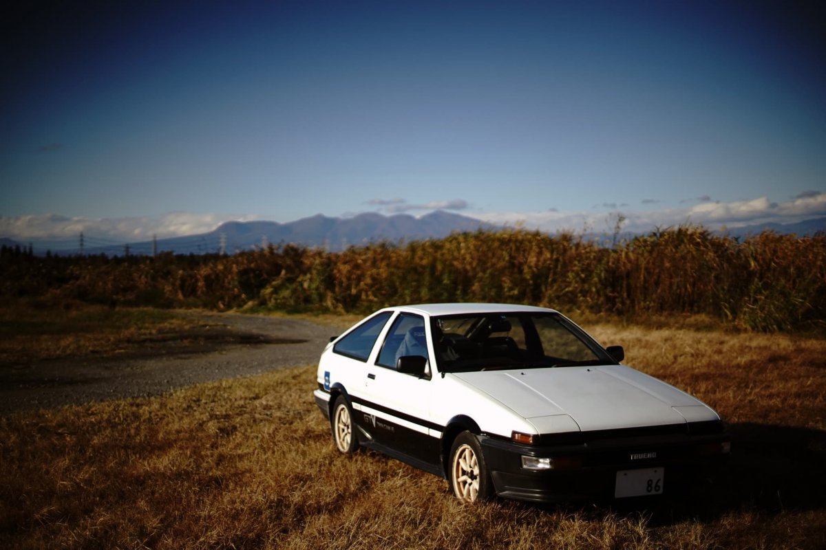 Toyota ae86 Trueno аниме